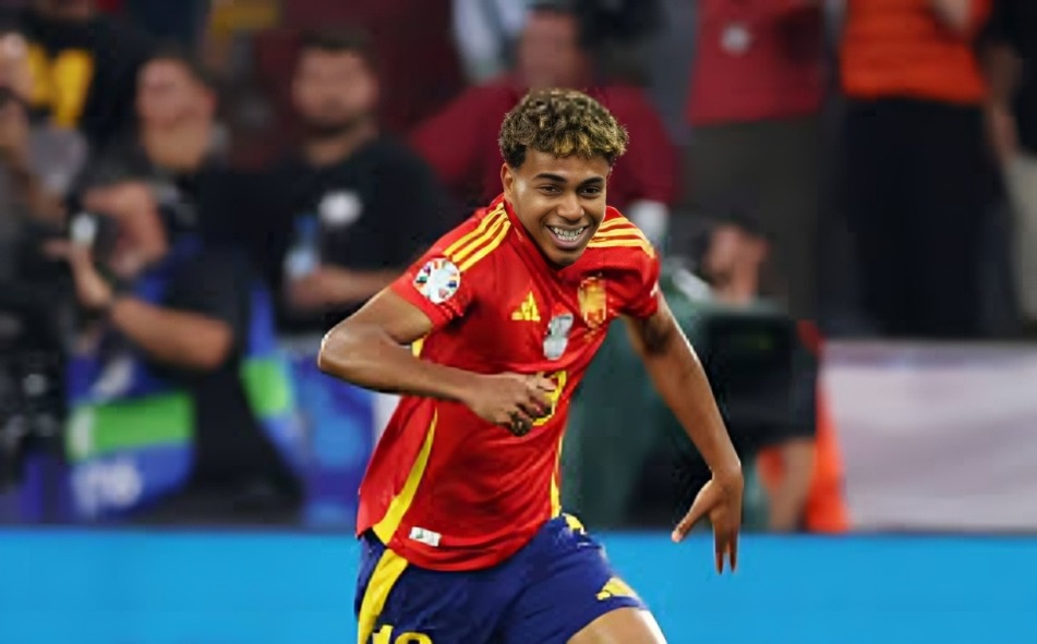 Lamine Yamal & Other U21 Players with 10+ Goals and 10+ Assists in All Competitions (2024-25 Season)